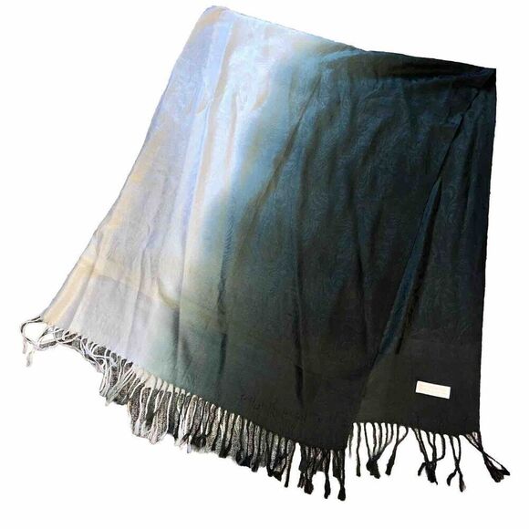 Fashion Scarf‎ Shawl Wrap Tassels 100% Viscose Gray White Pattern Holiday Party - Picture 1 of 2